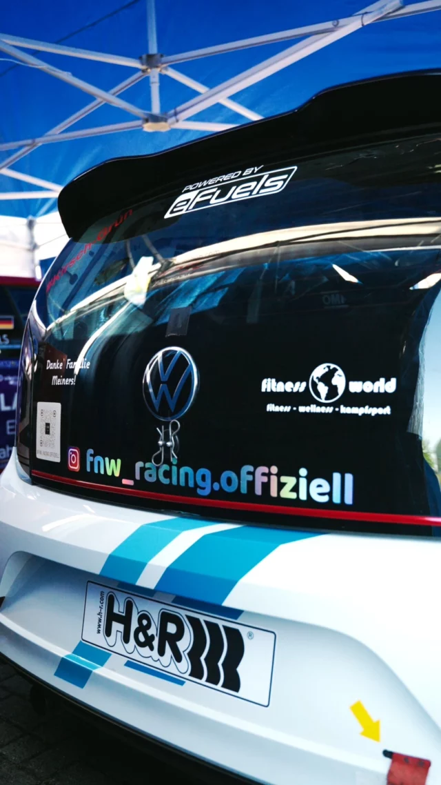🎥🏁 Fast 20 Jahre lang stand ich als Fan an den Streckenrändern der DTM, habe mitgefiebert, gestaunt und geträumt.
Dieses Wochenende wurde aus dem Traum Realität: Als offiziell akkreditierter Videograf durfte ich beim DTM-Event in Oschersleben hautnah dabei sein! ✨  Für das Team @wlanperformanceracing und @georgmotorsport habe ich im Rahmen des ADAC Tourenwagen Junior Cup Videomaterial erstellt – mittendrin im Fahrerlager, an der Box und direkt an der Strecke. Die Atmosphäre, der Sound, die Emotionen: Alles, was ich früher nur durch die Zuschauerperspektive erlebt habe, jetzt aus einer ganz neuen Sicht.  Ein Erlebnis, das für mich definitiv etwas ganz Besonderes war!  #DTM #ADACTourenwagenJuniorCup #Motorsport #Videography #WLANPerformanceRacing #GeorgMotorsport #Oschersleben #DTMMoments #RacingLife #DreamsComeTrue #MotorsportLove